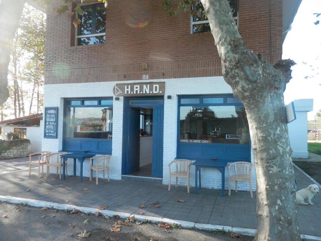 Gasthuis H.a.n.d Surf 3*